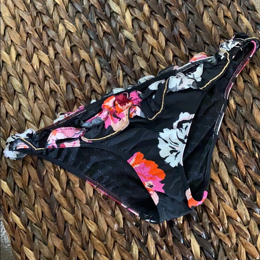 VICTORIA’S SECRET Black Floral bikini bottom S